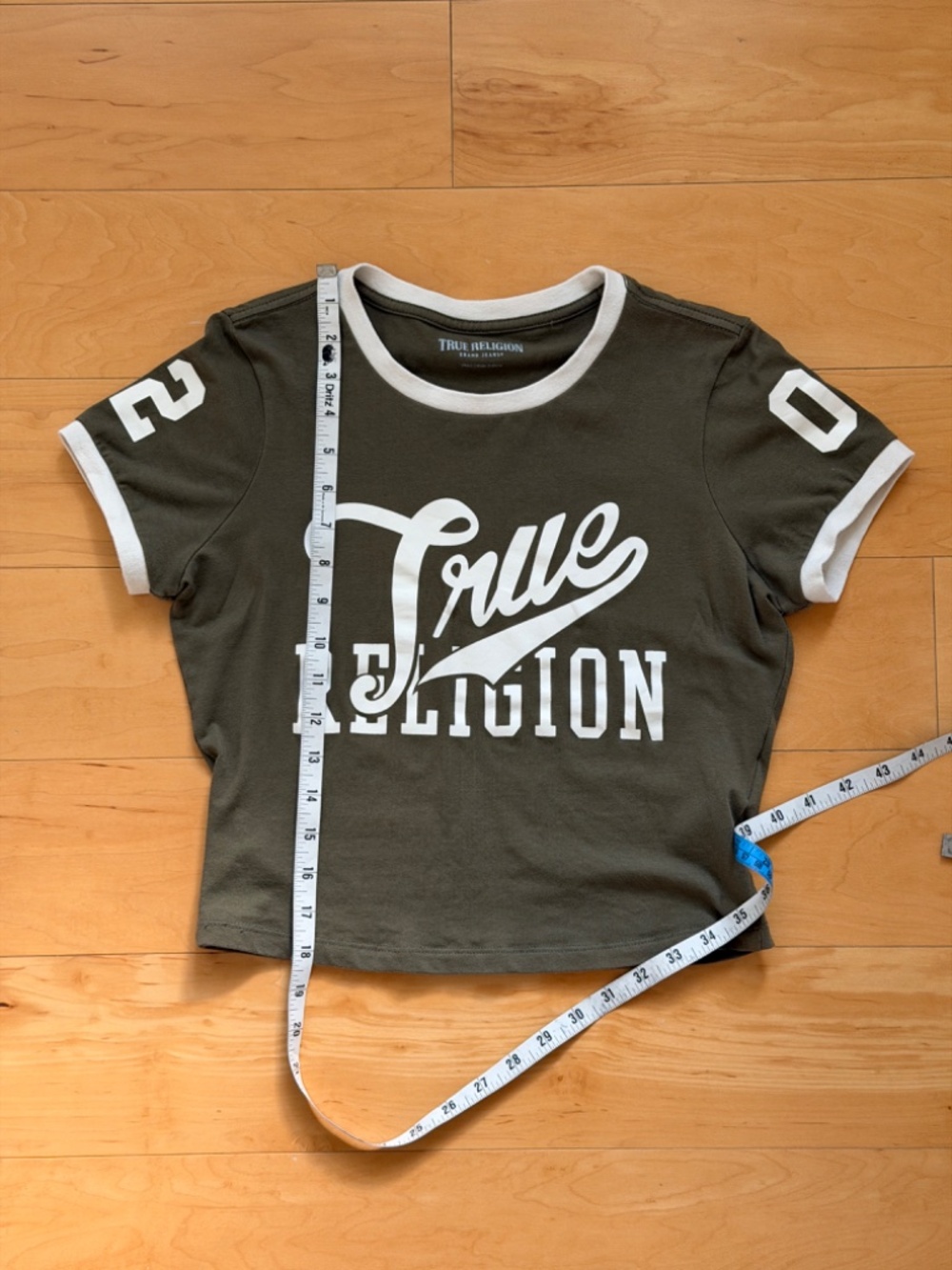 True Religion~Olive Green Ringer Sport Baby Tee ~ Size Small - Picture 8 of 10